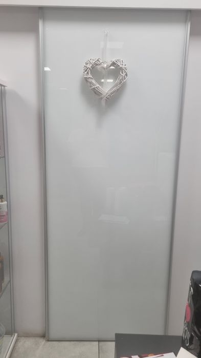 Drzwi przesuwne szklane