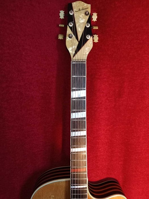 Gitara Neubauer Archtop Natur (lat 1960x)