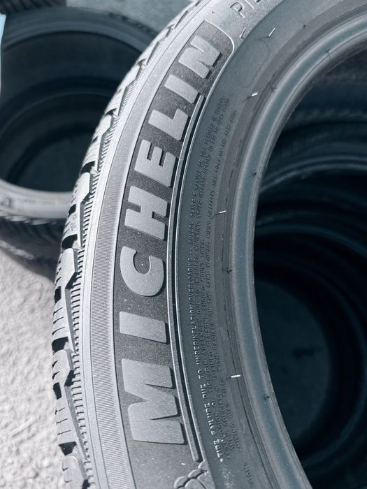 235 50 19 Michelin Pilot Alpin 5 90% Шини Зима