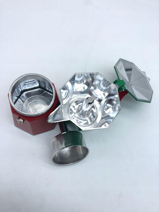 Bialetti Moka Express klasyczna kawiarka włoska 6 filiżanek srebrna