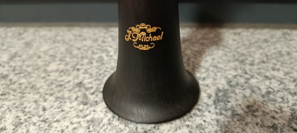 Clarinete Requinta J. Michael CL600ES