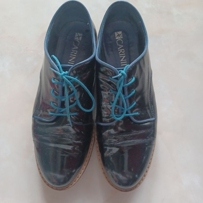 Buty Carinii skórzane lakierowane 38/ salon 549 zł