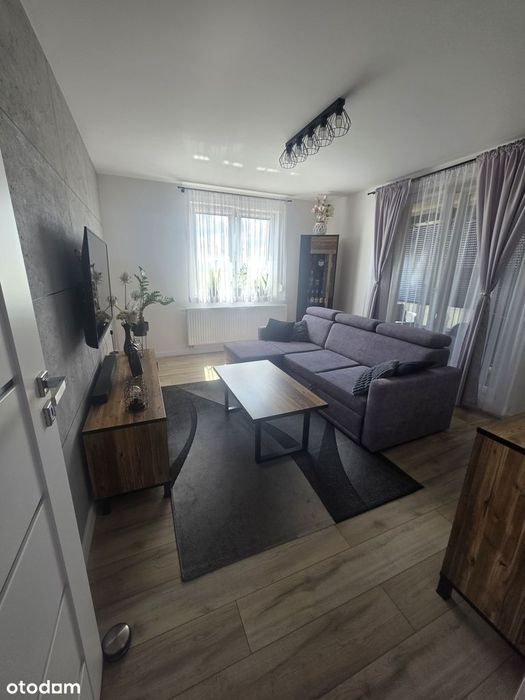 Przestronne mieszkanie z dużym balkonem i piwnicą