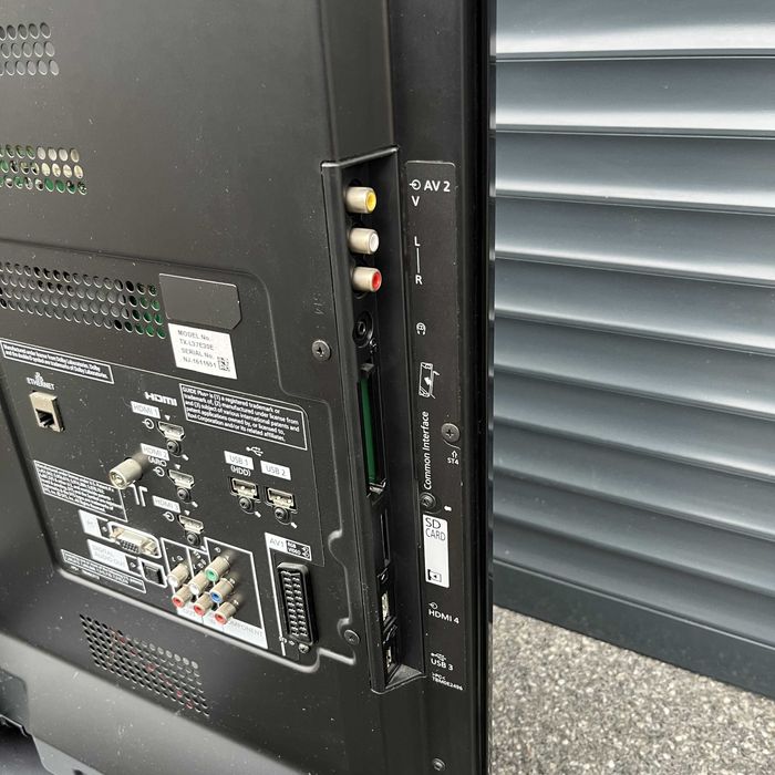 Telewizor Led Panasonic TX-L37E30E | 37 cali |