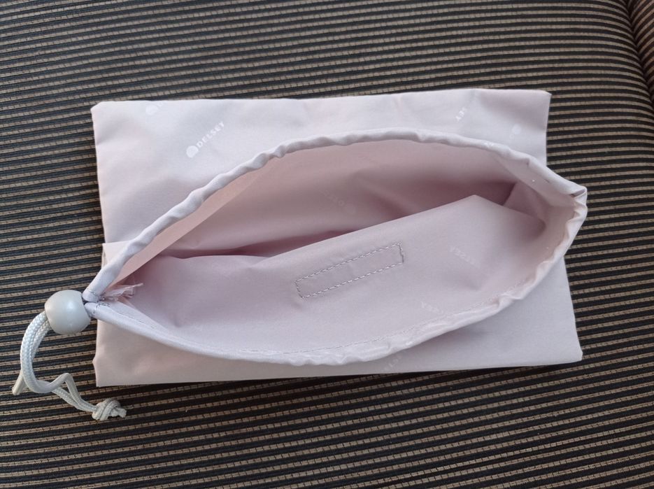 Продам чехлы ,пыльники Delsey