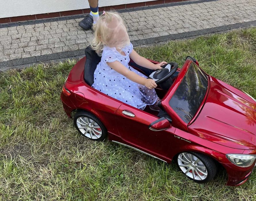 samochód dla dziecka Mercedes