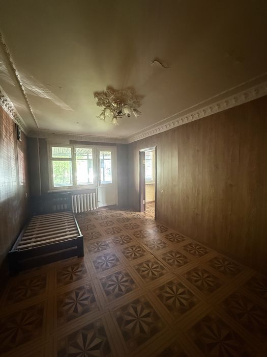 Продам трикімнату квартиру з власним підвалом в р-н Клюшки seg-03