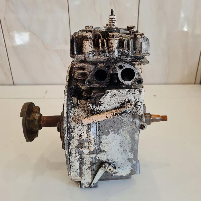 Tecumseh Lav 30 Silnik Cylinder Tłok Wał Głowica Sprawny