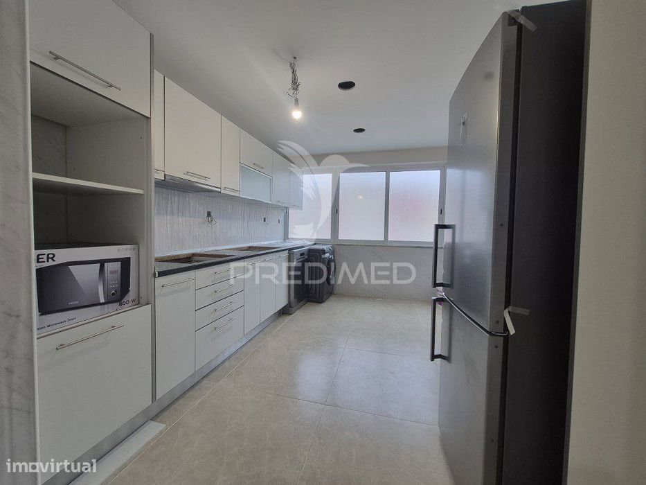 Apartamento T2 em Carregado — Carregado E Cadafais, Lisboa