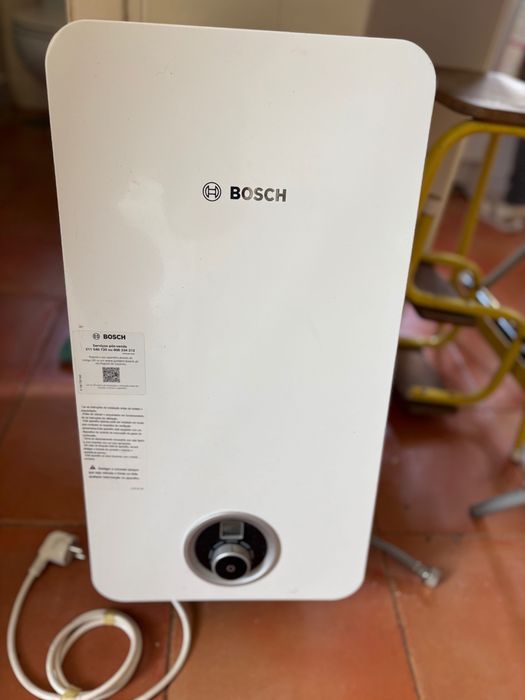 Aquecedor seminovo.