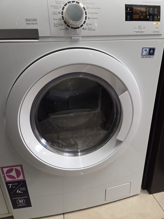 Стиральная машина Elextrolux