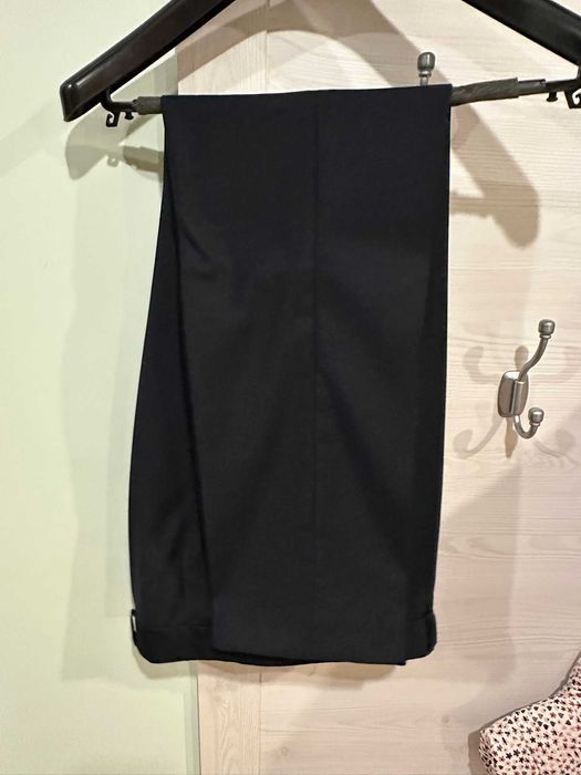 Garnitur męski ciemny granat, ciemnogranatowy + gratis koszula