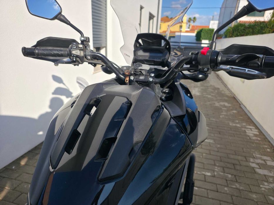 Honda NC750X -  30 900km c/ Extras - Excelente