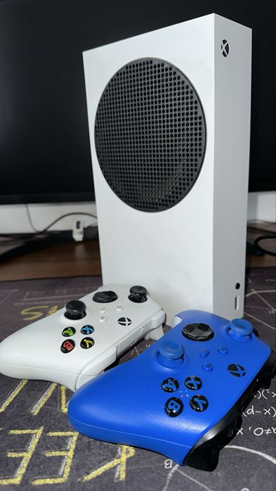 Xbox Series S 512 GB + 2 kontrolery