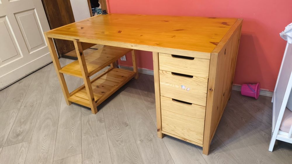 Biurko drewniane Ikea