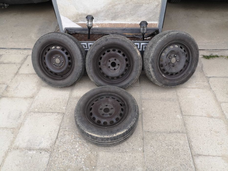Felgi stalowe 15'' z oponami 195/65