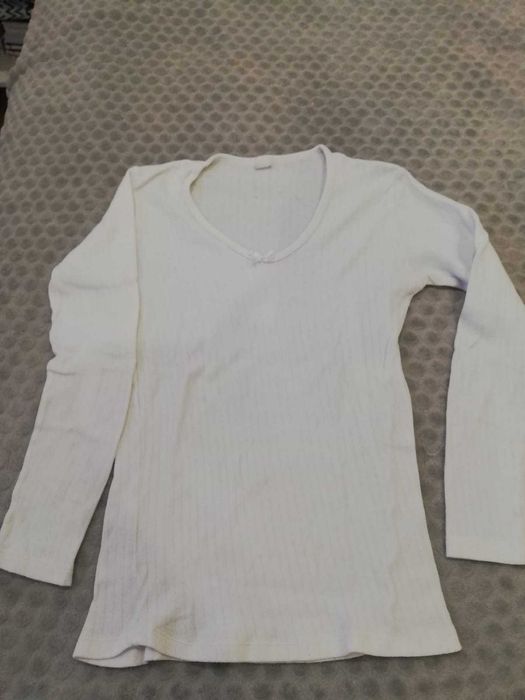 blusa interior branca, super quentinha, veste S