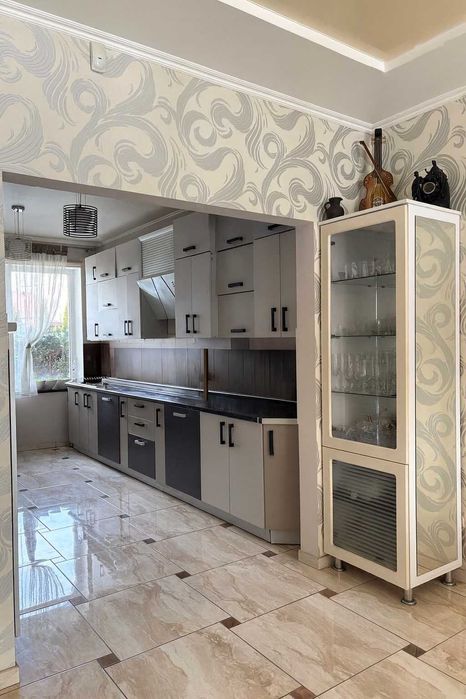 Продаж котеджу у Франківському р-ні поруч із ЖК Америка