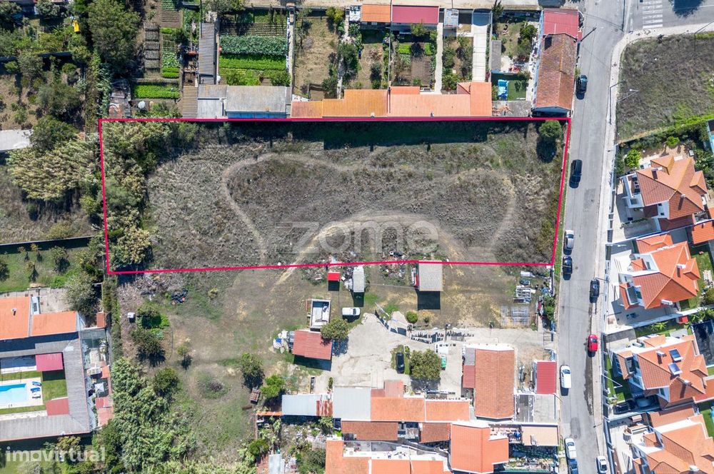 Terreno Urbano com Vista Serra de Sintra — Albarraque