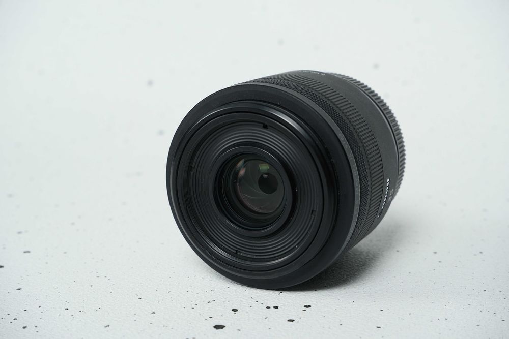 Об'єктив Canon RF 35mm F1,8 IS Macro STM