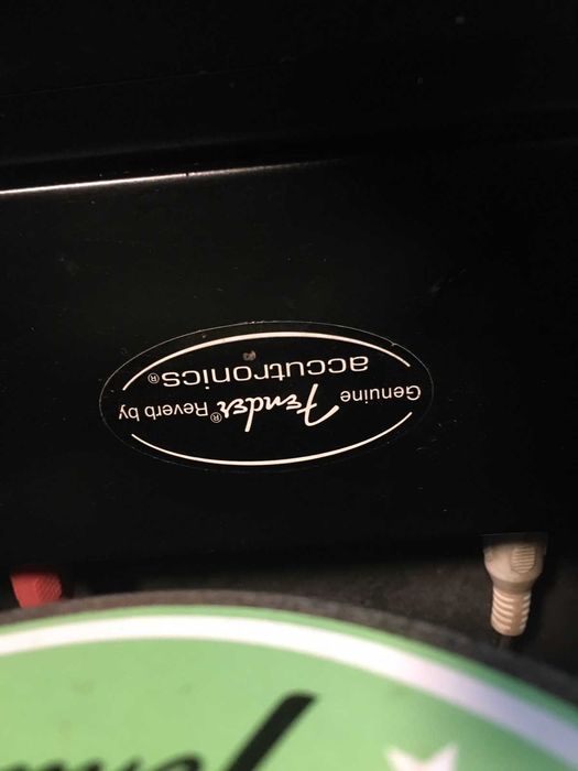 Комбоусилитель  Fender FM210R  65 W, всё работает отлично, есть ВИДЕО