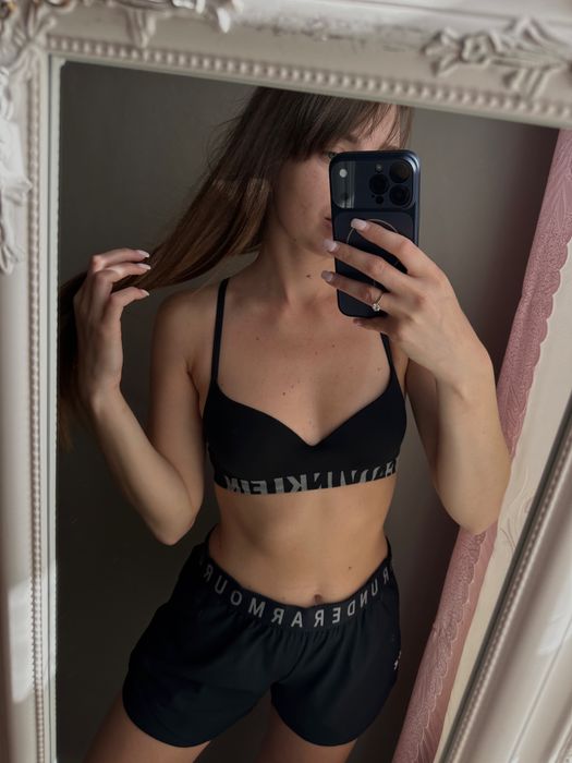 Чорний бюстгалтер Calvin Klein