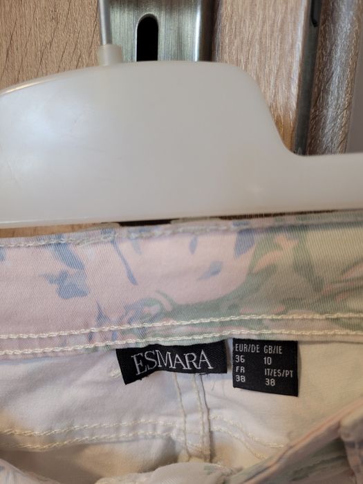 Esmara jasne eleganckie spodnie S