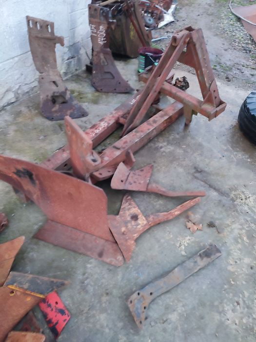 Плуг 1-35 для т-25 або для китайця