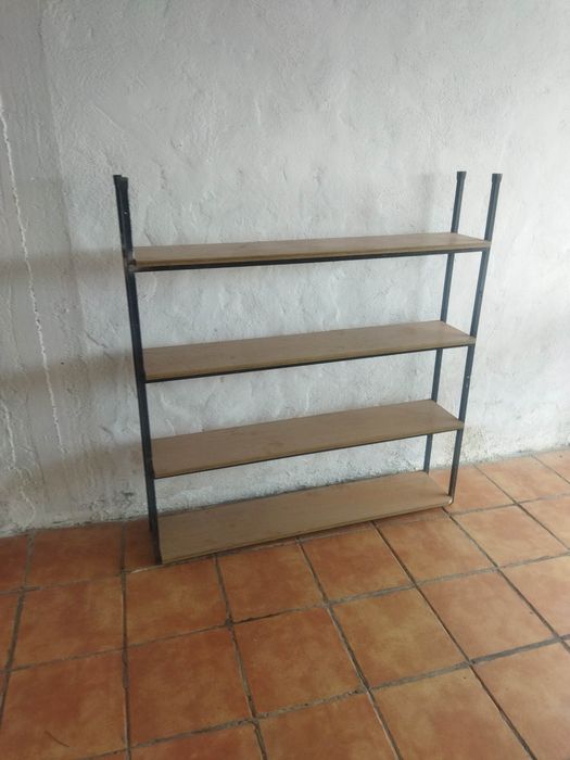 Mesa de trabalho, bancada em ferro/inox mais estante reforçada também