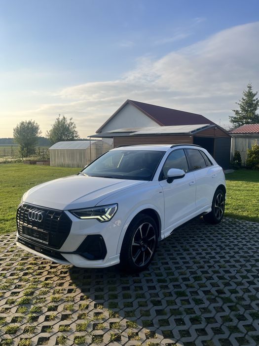 Q3 s-line panorama quatro