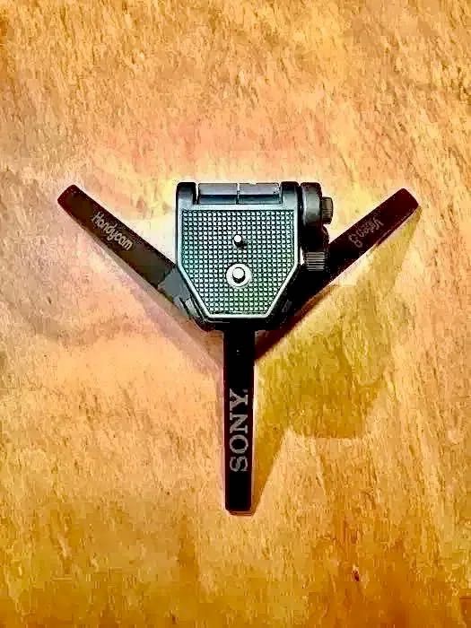SONY TRIPOD - altura 14 cm/s - muito bom estado - anos 80
