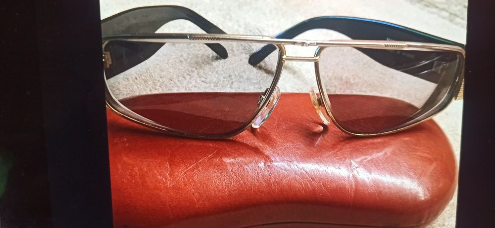 Оправы для очков.