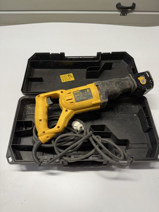 Piła szablasta DeWALT DW304PK 1050W + walizka Oryginał