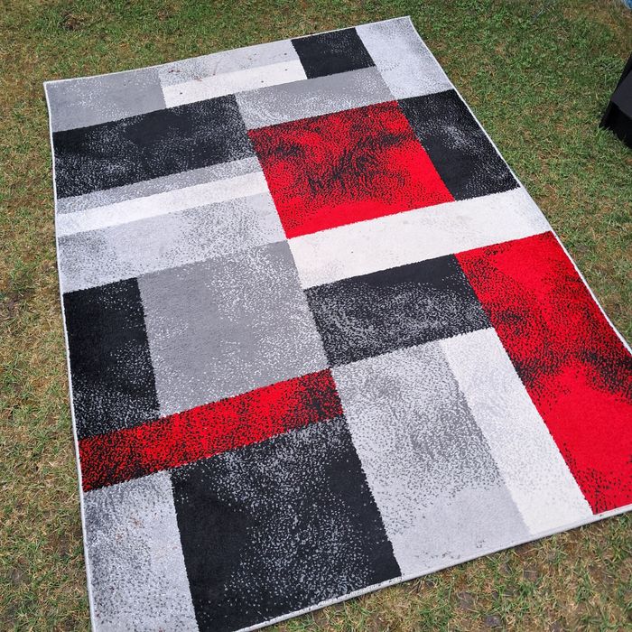 Sprzedam dywan 120 x 70 cm