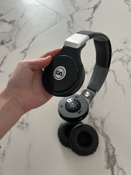 Беспроводные наушники Daewoo