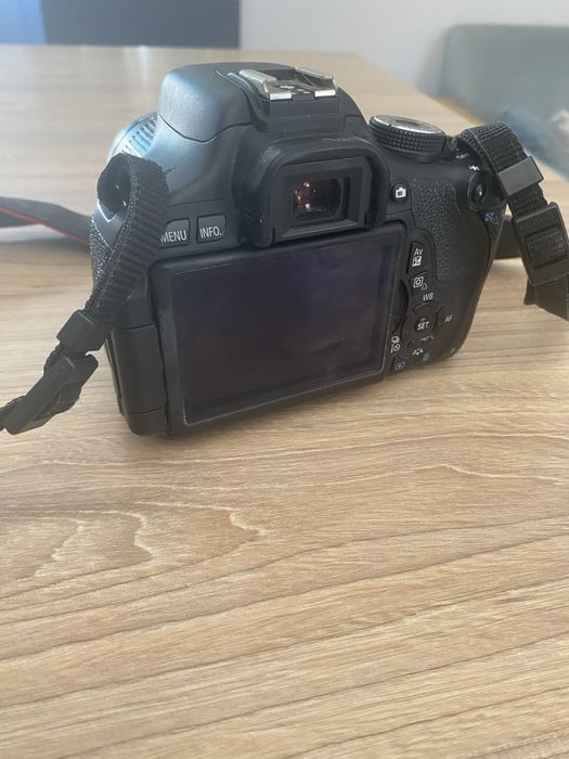 Aparat canon 600D