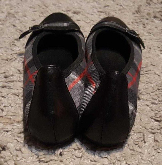 Оригинал.новые,фирменные,кожаные туфли-балетки-лодочки roberto santi