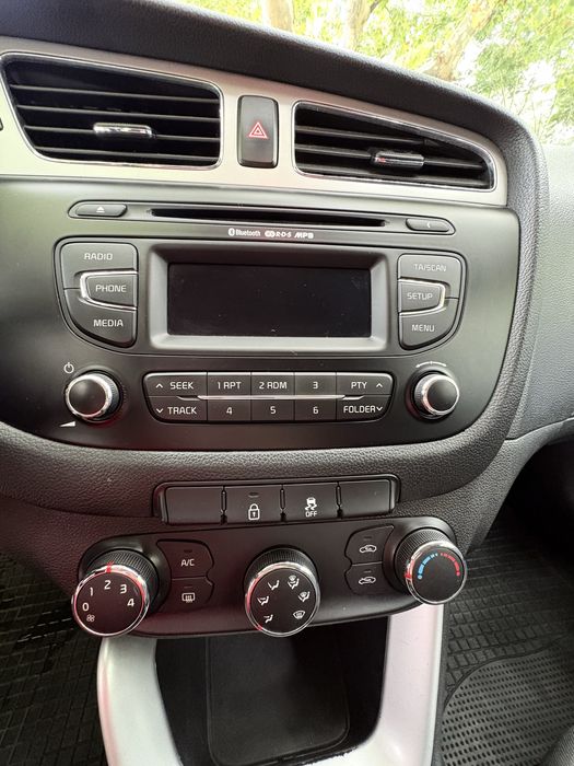 Kia Ceed SW 1.4 Crdi - Nacional - Impecável