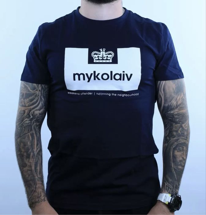 Футболки Weekend Offender Logo унисекс с названием городов Kyiv Casual