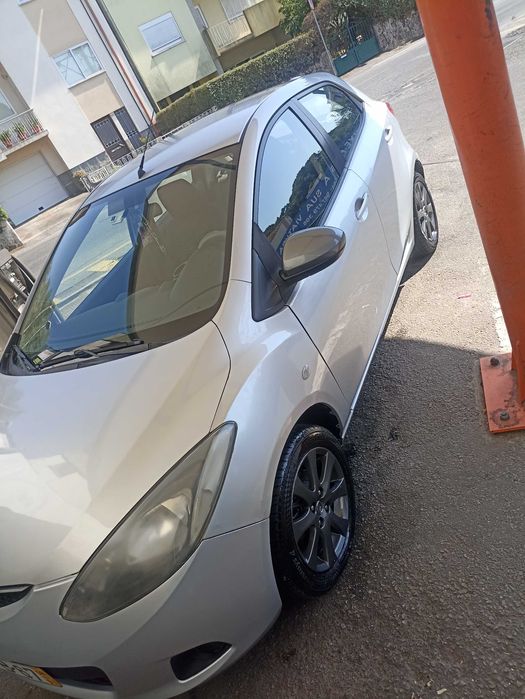 Mazda2 2008 – Econômico, Confiável