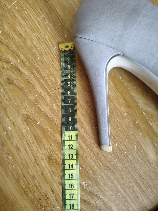 Szare szpilki 39 buty na obcasie buty z platformą