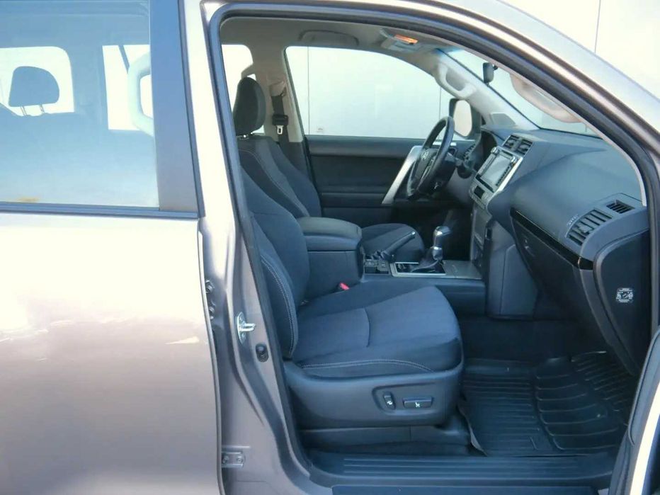 Toyota Land Cruiser Prado 2.8 D4 Comfort Європа