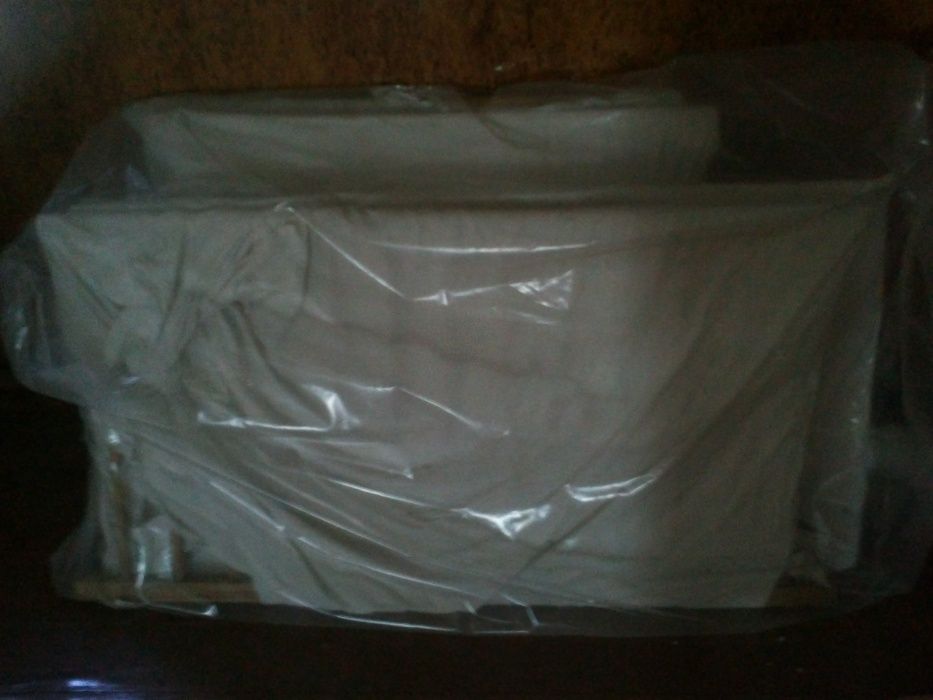 Продам манеж /детскую кроватку с матрасом в отличном состоянии