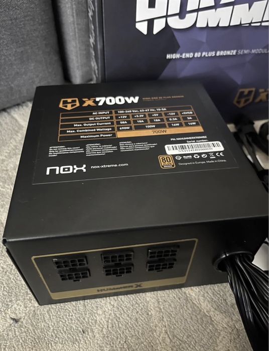 Fonte de Alimentação Nox Hummer X700W garantia