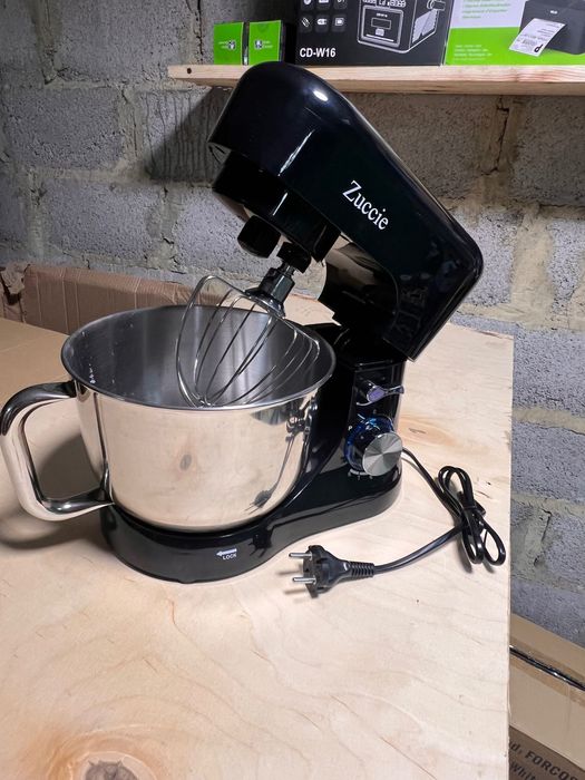 Новий кухонний комбайн/міксер