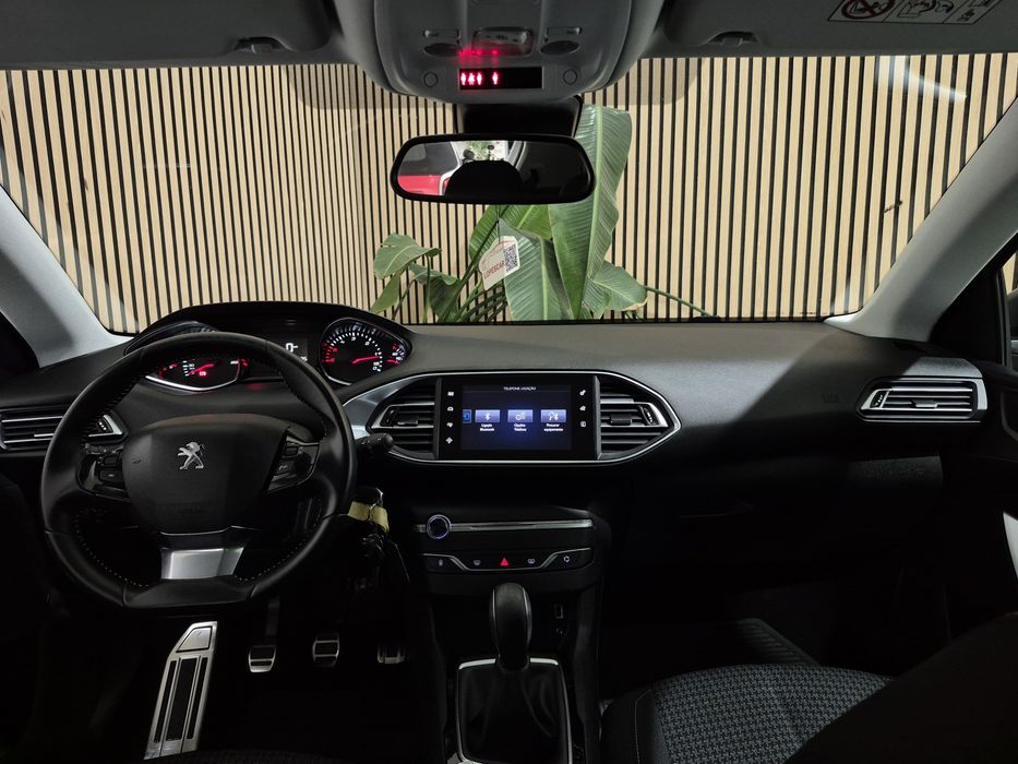 Peugeot 308 1.6HDI ALLURE - 84.000KM | GARANTIA | NACIONAL