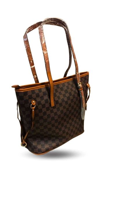 Bolsa de Senhora Castanha - M31