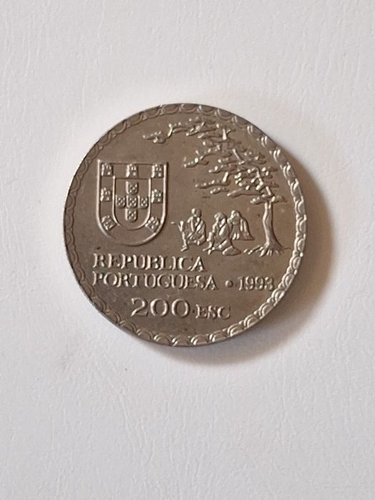 Moeda comemorativa "Arte Namean" de 200 escudos