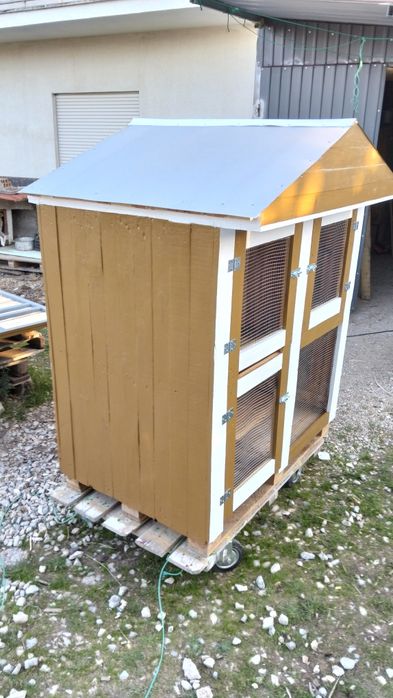 Capoeira para coelhos ou galinhas