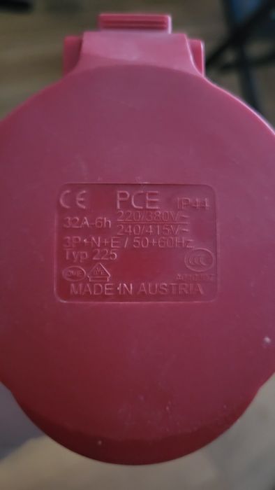 Wtyczka + gniazdo siłowe PCE